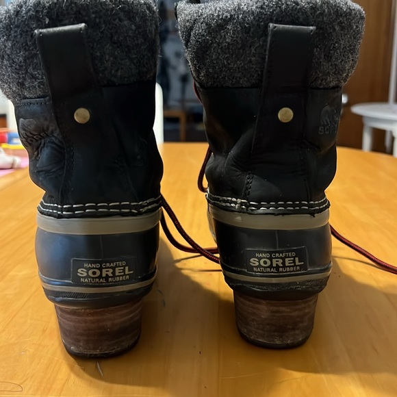 Sorel Hiking Boots, Size 8 - Picture 6 of 8